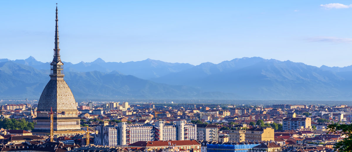 Vista dall'alto della Città di Torino in cui compare la Mole Antonelliana